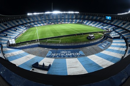 Flamengo e Racing duelam por vaga na final da Libertadores Flamengo e Racing duelam por vaga na final da Libertadores