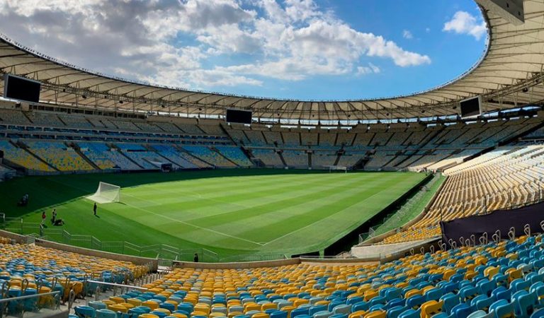 Flamengo e Santos duelam no Maracanã pela 33ª rodada