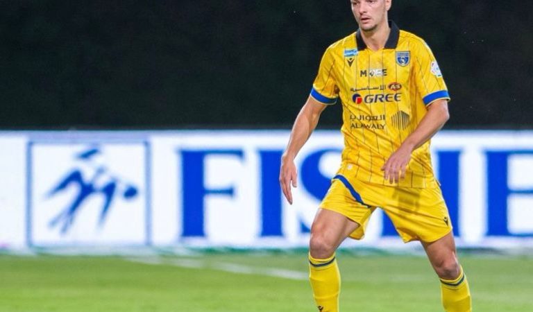 Andrei Girotto comemora bom início de temporada do Al-Taawoun