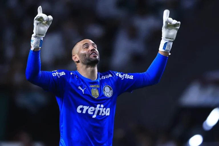 Weverton sofreu lesão na mão e desfalcará equipe | Foto: Ettore Chiereguini -AGIF