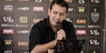 Grêmio tem interesse na vinda de Rui Costa, atualmente no São Paulo | Foto: Bruno Cantini - Agência Galo | Atlético