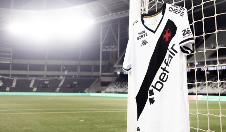 Vasco avança nas negociações com Botafogo para jogar no Nilton Santos, enquanto São Januário passa por reformas
