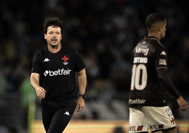 Philippe Coutinho quis parar de jogar, revelou Fernando Diniz