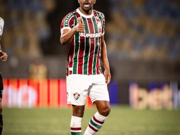 Thiago Santos, atuando pelo Fluminense.