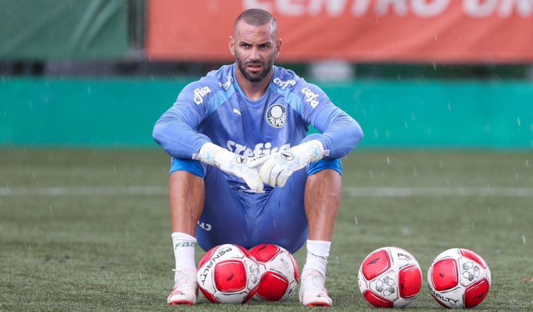 Grêmio tem interesse na contratação de Weverton para 2026