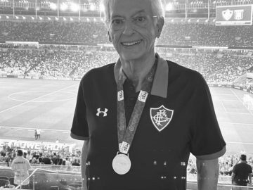 Celso barros no Maracanã assistindo o jogo do Fluminense.