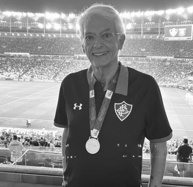 Celso barros no Maracanã assistindo o jogo do Fluminense.