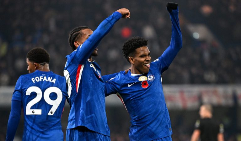 Chelsea vence com show de Estêvão e João Pedro