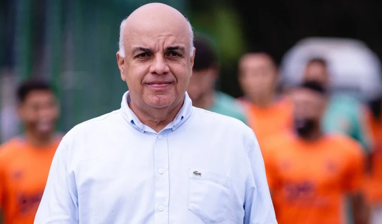 Após rebaixamento, Presidente do Sport pede renúncia do cargo