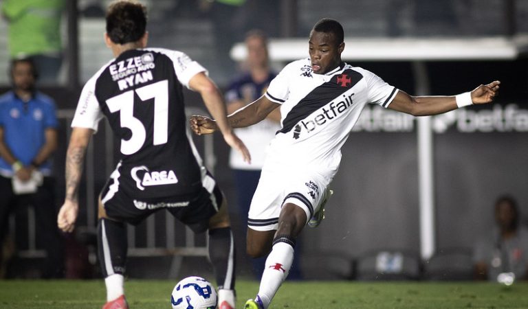 Corinthians e Vasco jogam a primeira final da Copa do Brasil