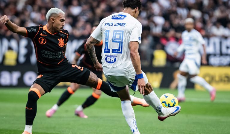 Hugo brilha nos pênaltis e Corinthians é finalista da Copa do Brasil