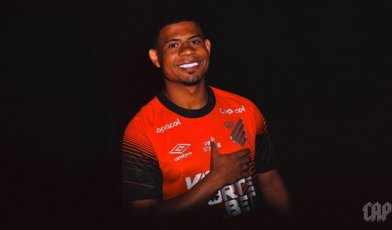 Athletico anuncia contratação de promessa da base do Palmeiras