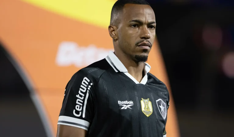 Palmeiras acerta a contratação de Marlon Freitas, do Botafogo