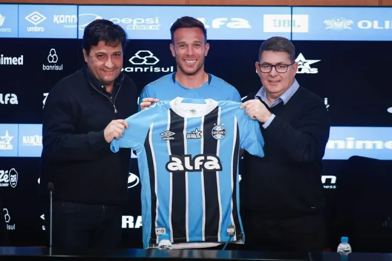 O Grêmio rescindiu o acordo que tinha com a Alfa Bet | Foto: Maxi Franzoi - AGIF