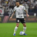 Maycon durante partida pelo Corinthians | Foto: Eduardo Carmim | Photo Premium - Gazeta Press