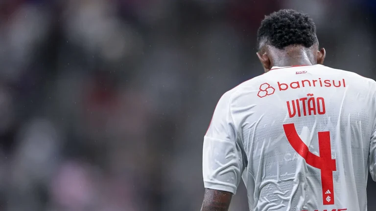 Cruzeiro tem negociação encaminhada para chegada de Vitão | Foto: Jhony Pinho - AGIF