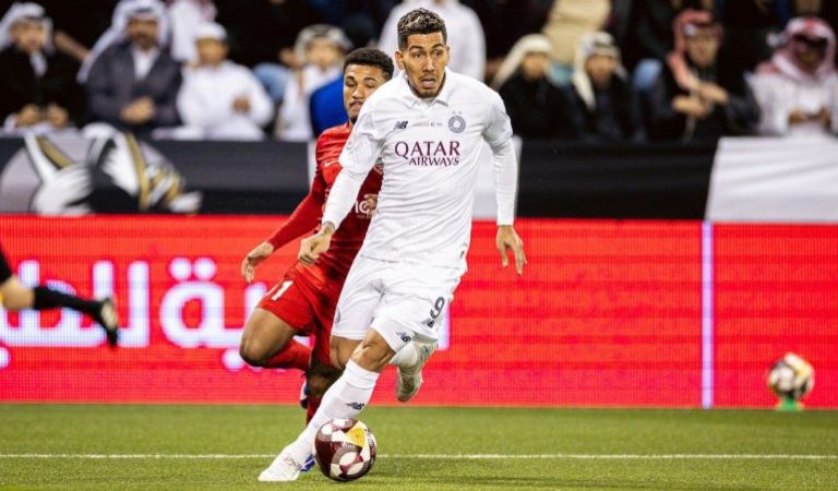 Firmino brilha, marca duas vezes e garante o título da Supertaça do Qatar ao Al-Sadd