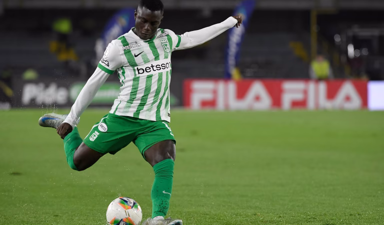 Vasco acerta contratação de Marino Hinestroza