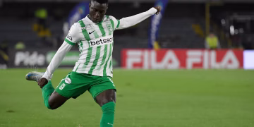 Hinestroza em ação pelo Atlético Nacional - Foto: Mauricio Alvarado Lozada