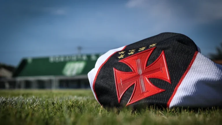 Estádio Elcyr Resende, palco do confronto de hoje - Foto: Dikran Sahagian/Vasco