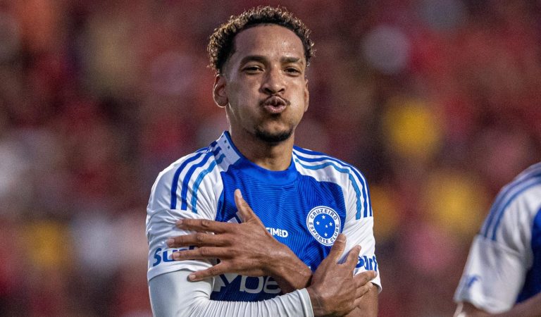 Cruzeiro anuncia renovação de Matheus Pereira até 2028