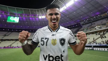 David Ricardo comemorando vitória pelo Botafogo | Foto: Vítor Silva - Botafogo