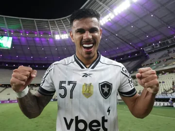 David Ricardo comemorando vitória pelo Botafogo | Foto: Vítor Silva - Botafogo