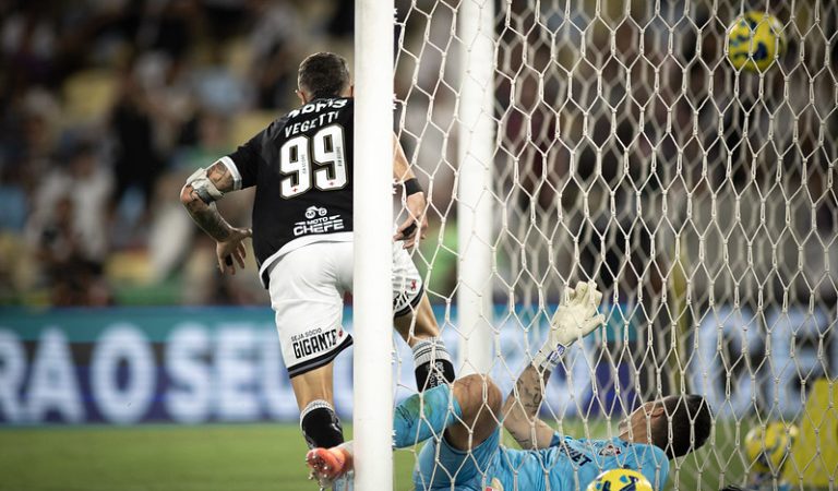 Vegetti toma decisão sobre futuro no Vasco