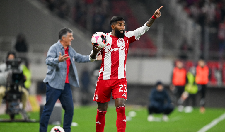 Rodinei celebra destaque em classificação na Champions League