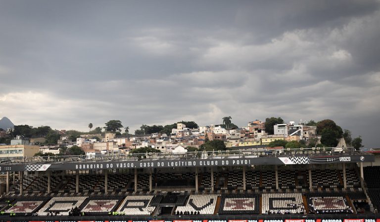 Com time misto, Vasco enfrenta o Nova Iguaçu neste domingo