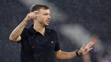 Anselmi comandando o Botafogo diante do Bangu