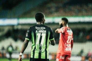 Alan Minda em ação pelo Cercle Brugge | Foto: Divulgação - Cercle Brugge