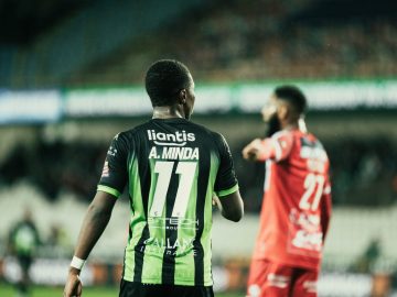 Alan Minda em ação pelo Cercle Brugge | Foto: Divulgação - Cercle Brugge