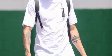 Jemmes se apresentando no CT.