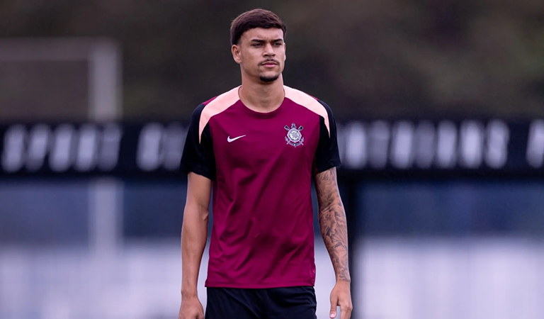 Após reprovação em exame médico, Tchoca retorna ao Timão