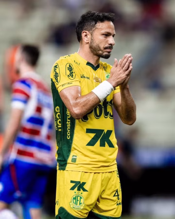 Yago Felipe atuando pelo Mirassol.