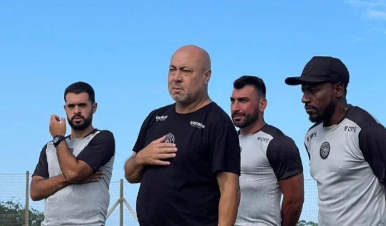 Campeão da Libertadores é o novo treinador do Monsoon FC