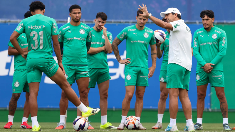Jogadores do Palmeiras durante treino | Foto: Cesar Greco - Palmeiras