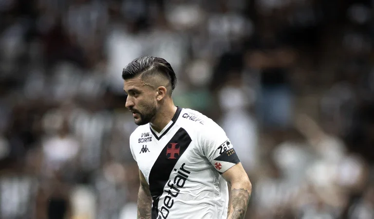 Vasco e lateral tem rescisão de contrato publicada no BID