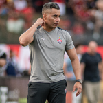 Jair Ventura durante partida do Vitória | Foto: Victor Ferreira - Vitória