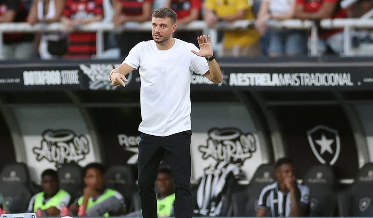 Fator Anselmi na altitude é trunfo do Botafogo na Libertadores