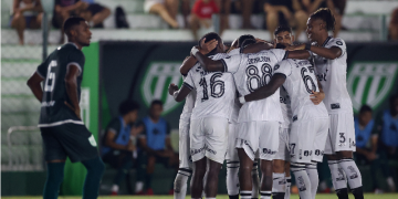 Botafogo comemora gol sobre o Boavista