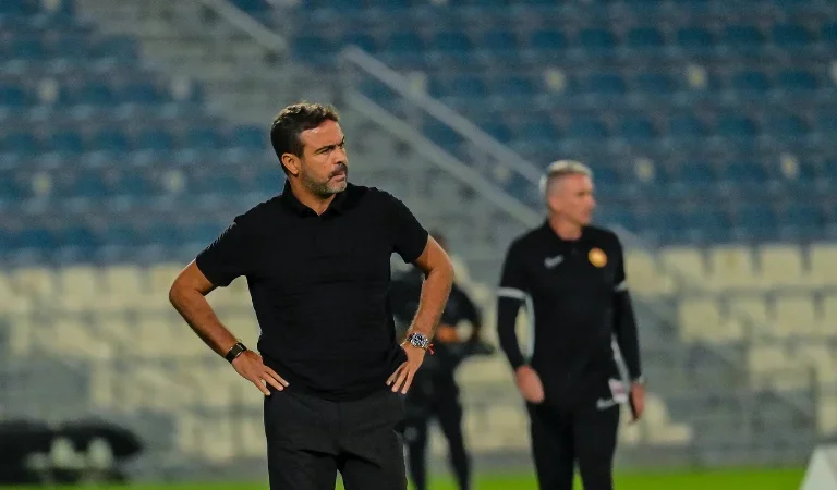 Artur Jorge se pronuncia sobre interesse do Vasco