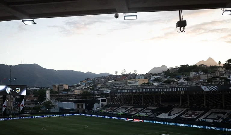 Vasco x Palmeiras: Horário, onde assistir e prováveis escalações