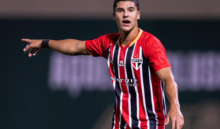 Nicolas arranca elogios de Roger Machado, mas fica fora de convocação da Seleção Sub-20