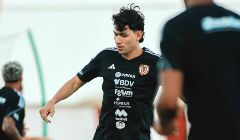 Botafogo anuncia a contratação do zagueiro Ferraresi