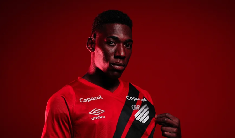 Léo Pelé do Athletico desperta interesse de clubes da MLS