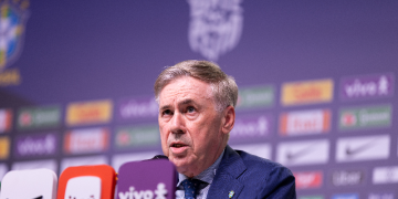 Ancelotti durante convocação para amistosos