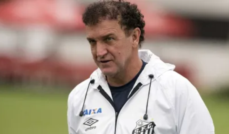 Santos anuncia Cuca como novo técnico após demissão de Vojvoda