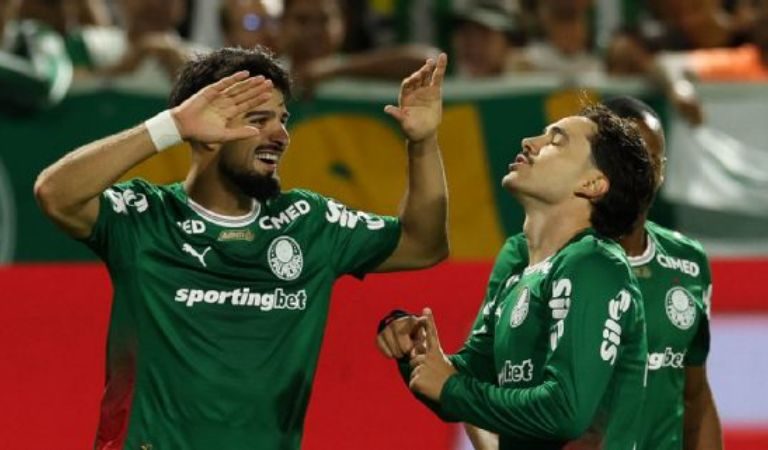 Palmeiras chega à final do Paulistão 2026 após vencer o São Paulo no Choque-Rei